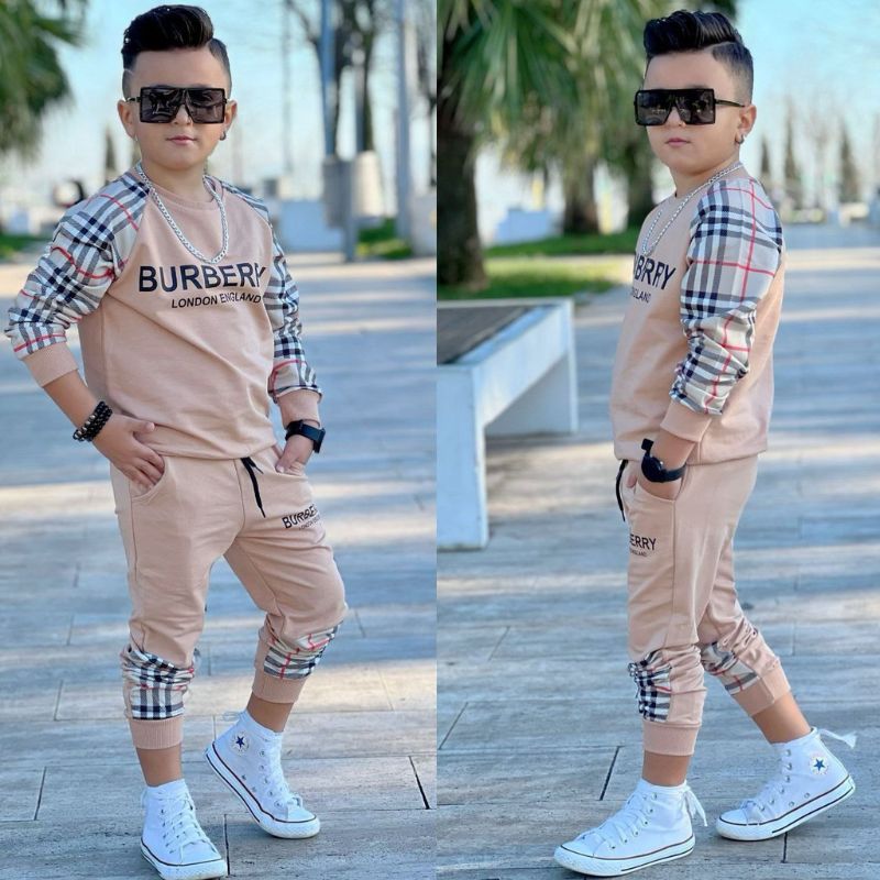 Ensemble Burberry London
